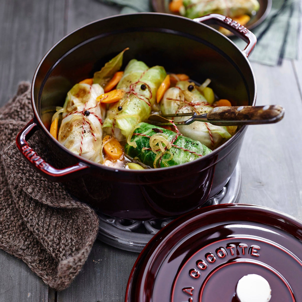 Staub 2.75-quart Grenadine Round Dutch Oven