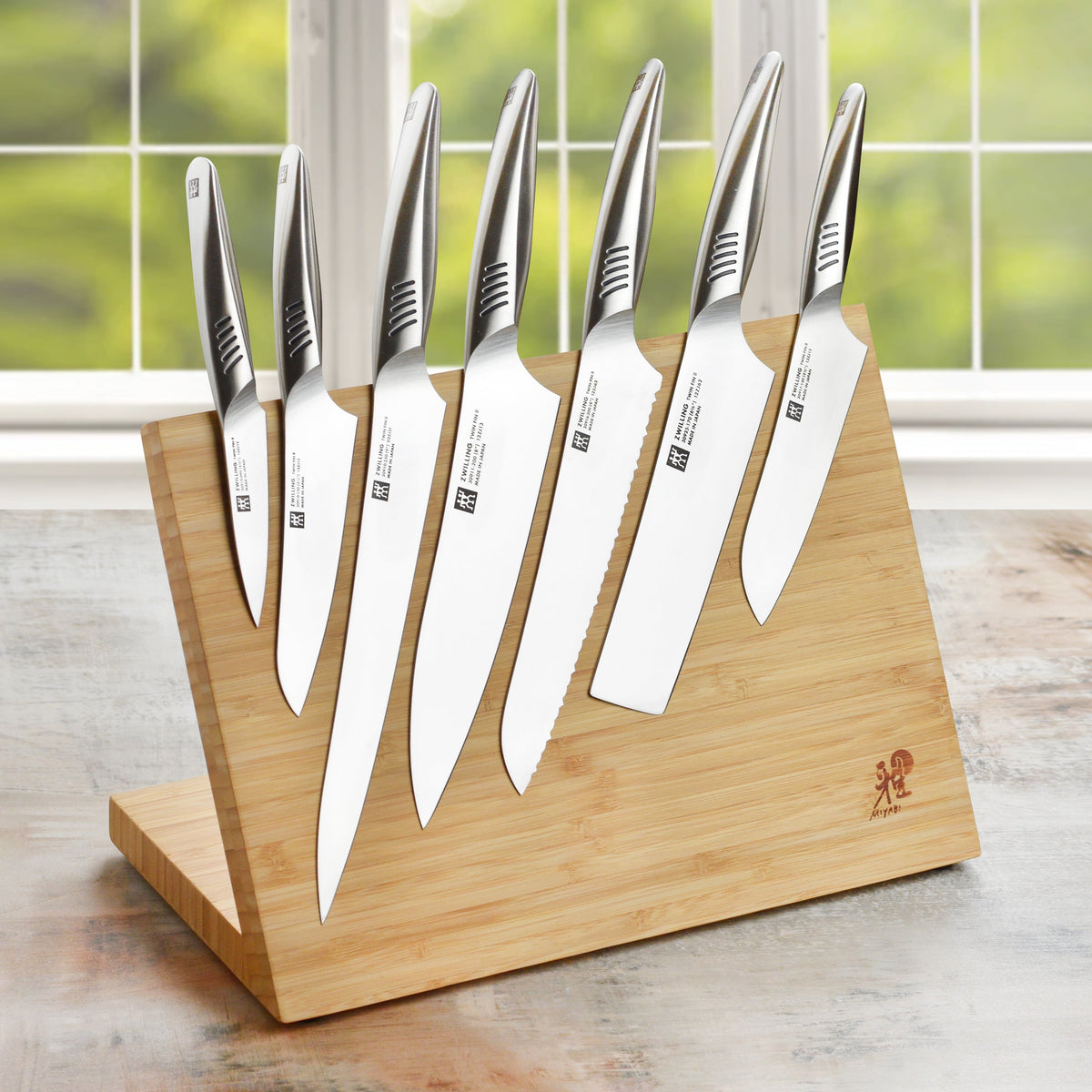 Zwilling Twin Fin II 8 Piece Magnetic Knife Block Set