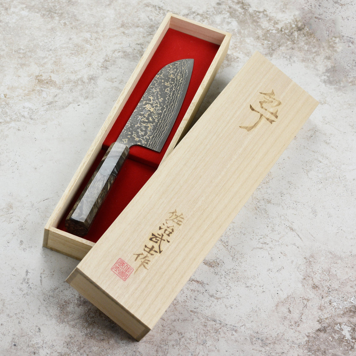 Saji Black Gold Damascus 6.5" Santoku, Stabilized Birch
