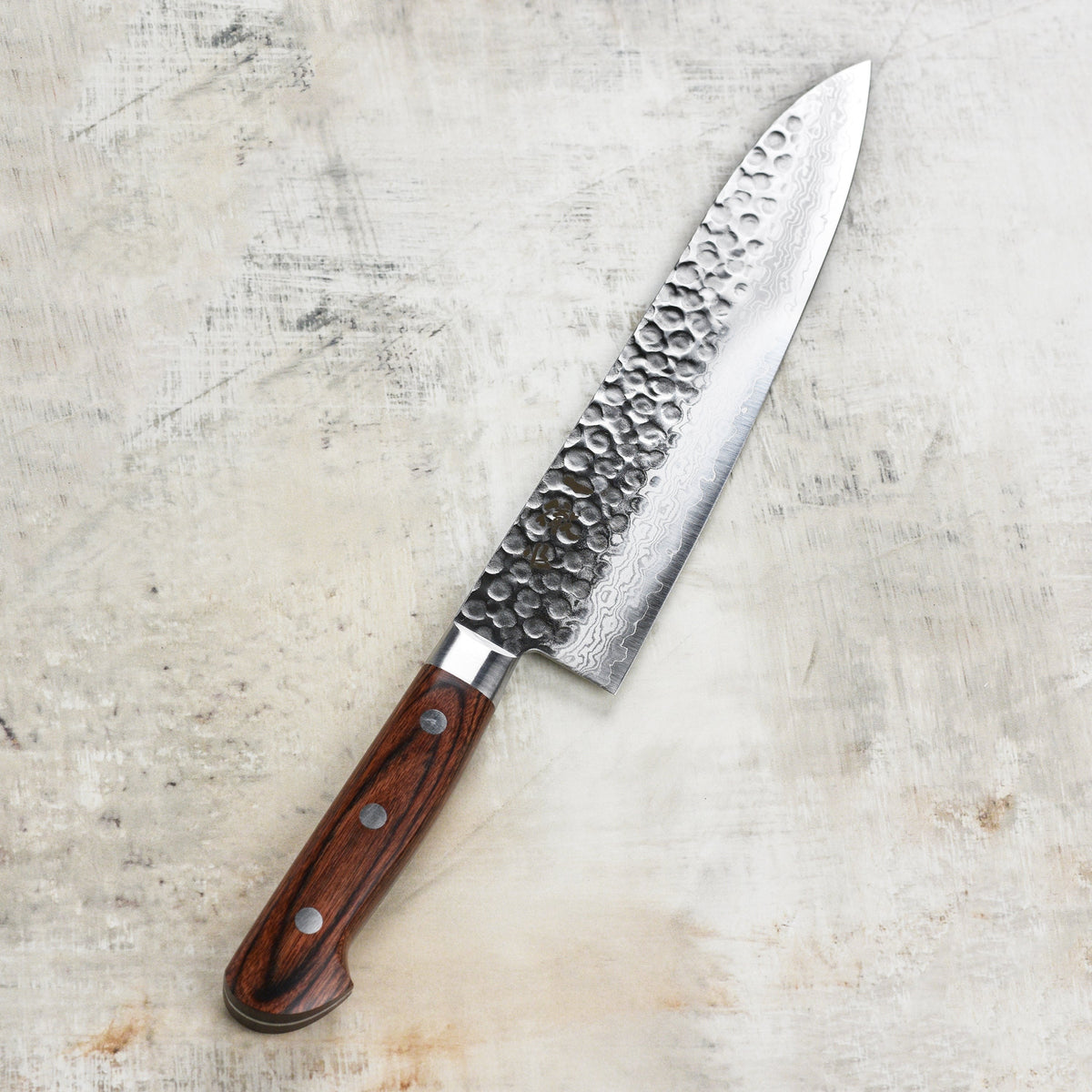 Ittetsu VG10 Hammered Damascus 8.25" Gyuto