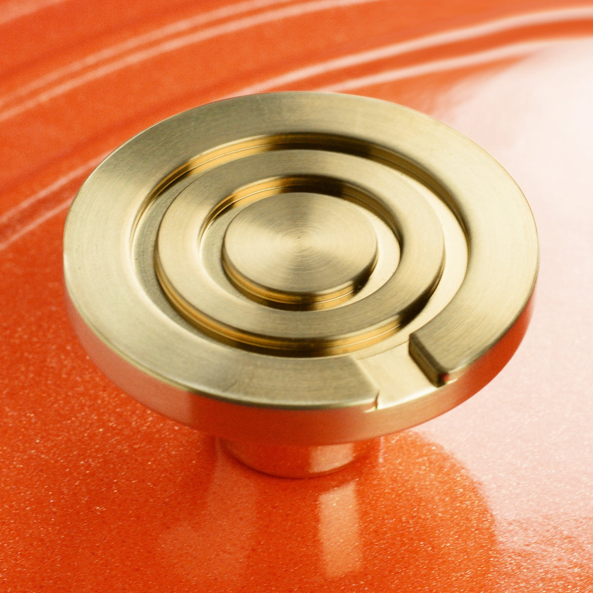 Le Creuset Signature Cast Iron 7.25-quart Flamme Doree Round Dutch Oven