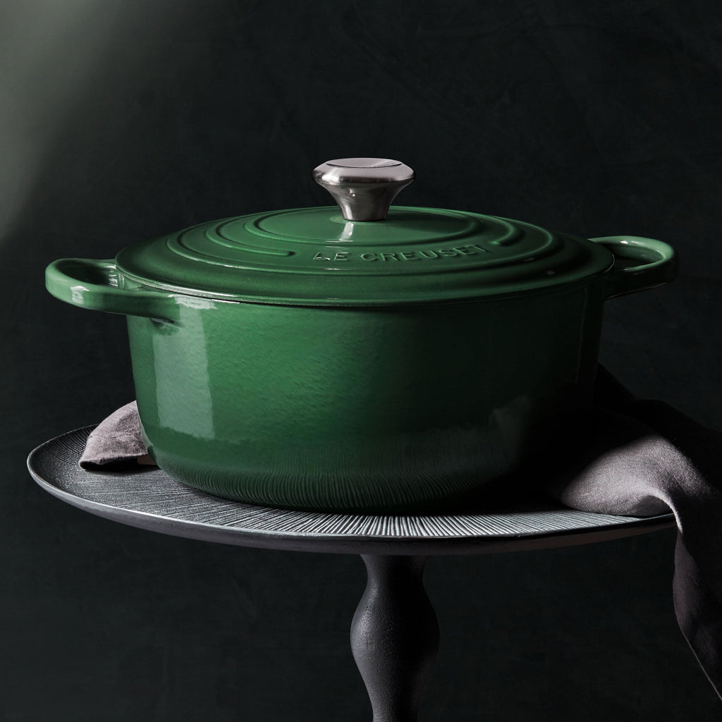Le Creuset Signature Cast Iron 5.5-quart Artichaut Round Dutch Oven