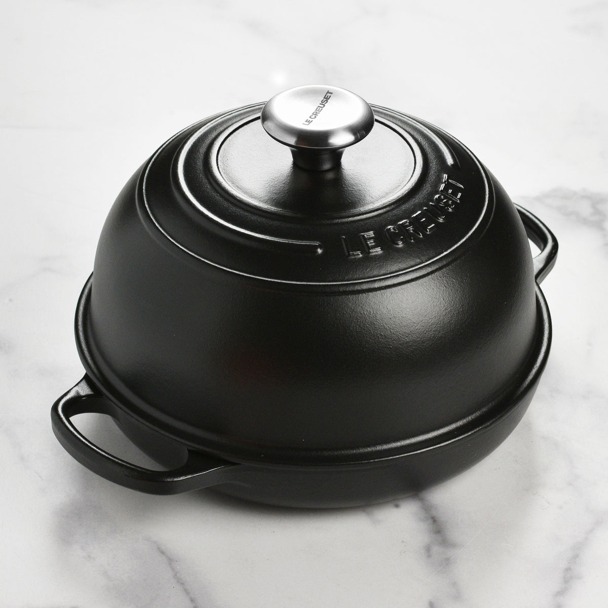 Le Creuset Signature Cast Iron 9.5" Licorice Bread Oven