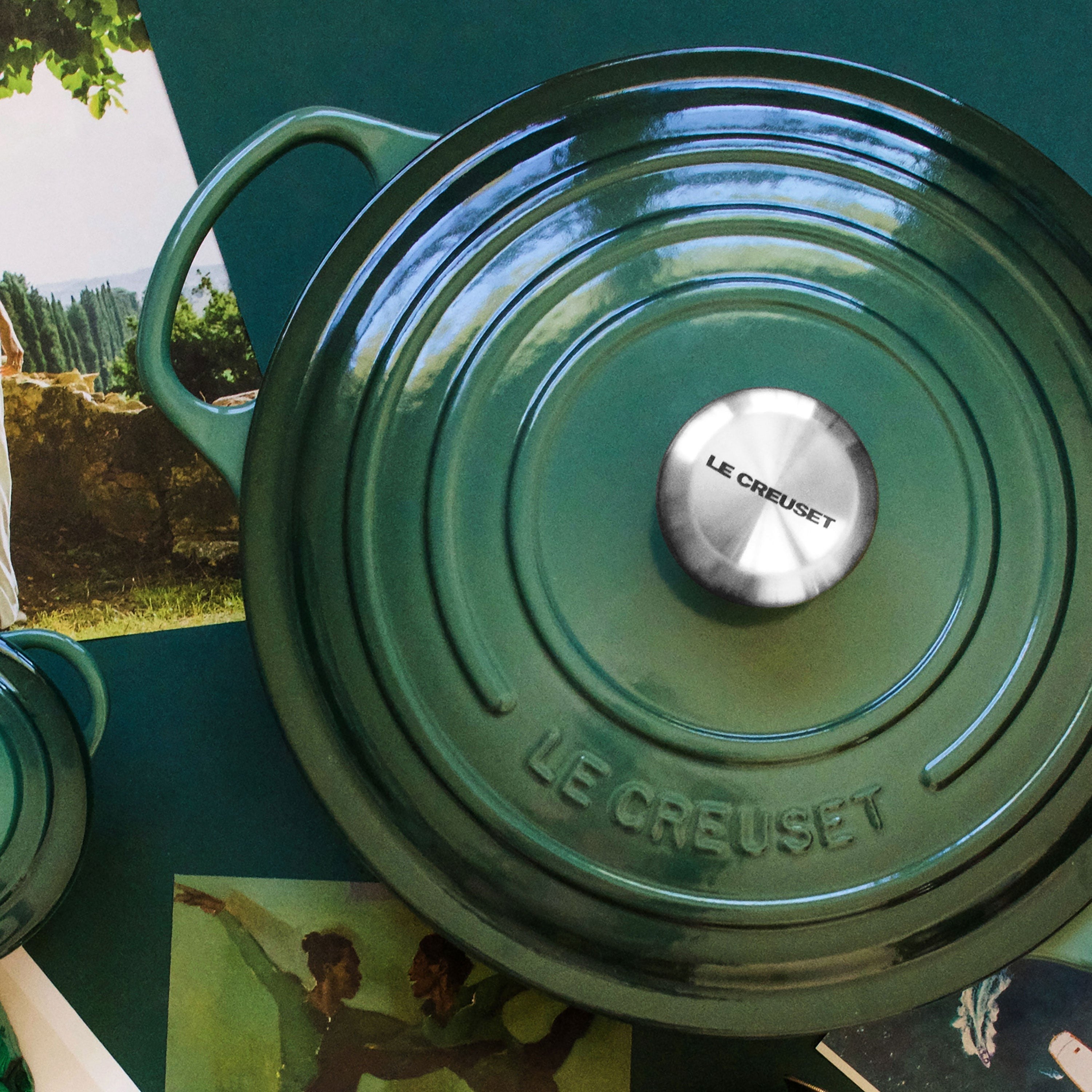 Le Creuset Signature Cast Iron 4.5-quart Artichaut Round Dutch Oven