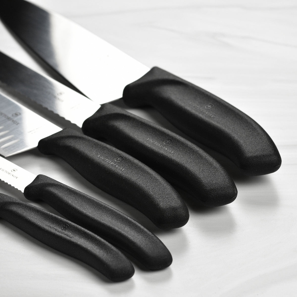 Victorinox Swiss Classic 14 Piece Walnut Swivel Knife Block Set