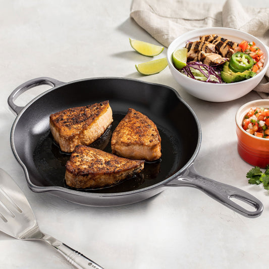 Le Creuset Signature Cast Iron 9" Oyster Skillet