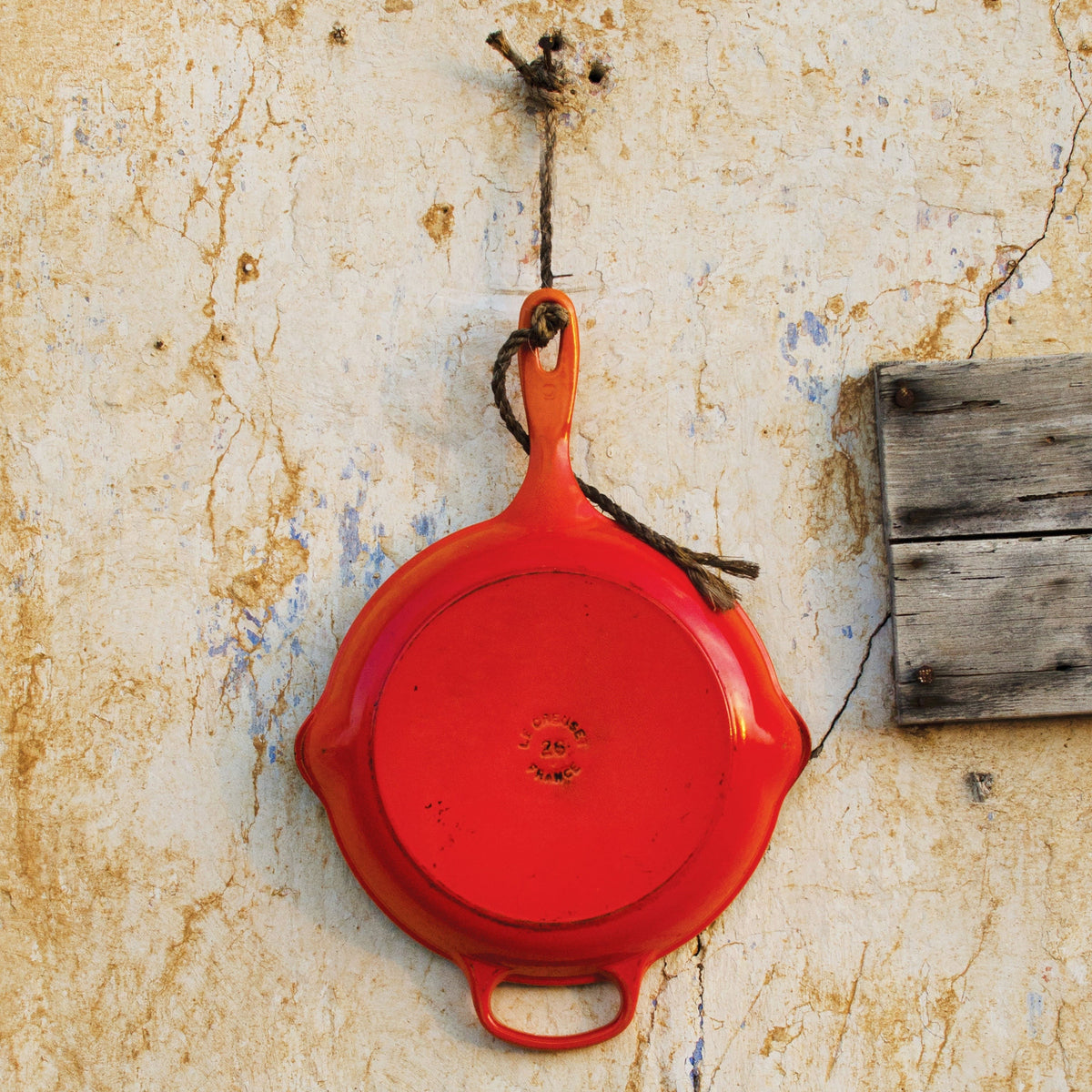 Le Creuset Signature Cast Iron 11.75" Flame Skillet