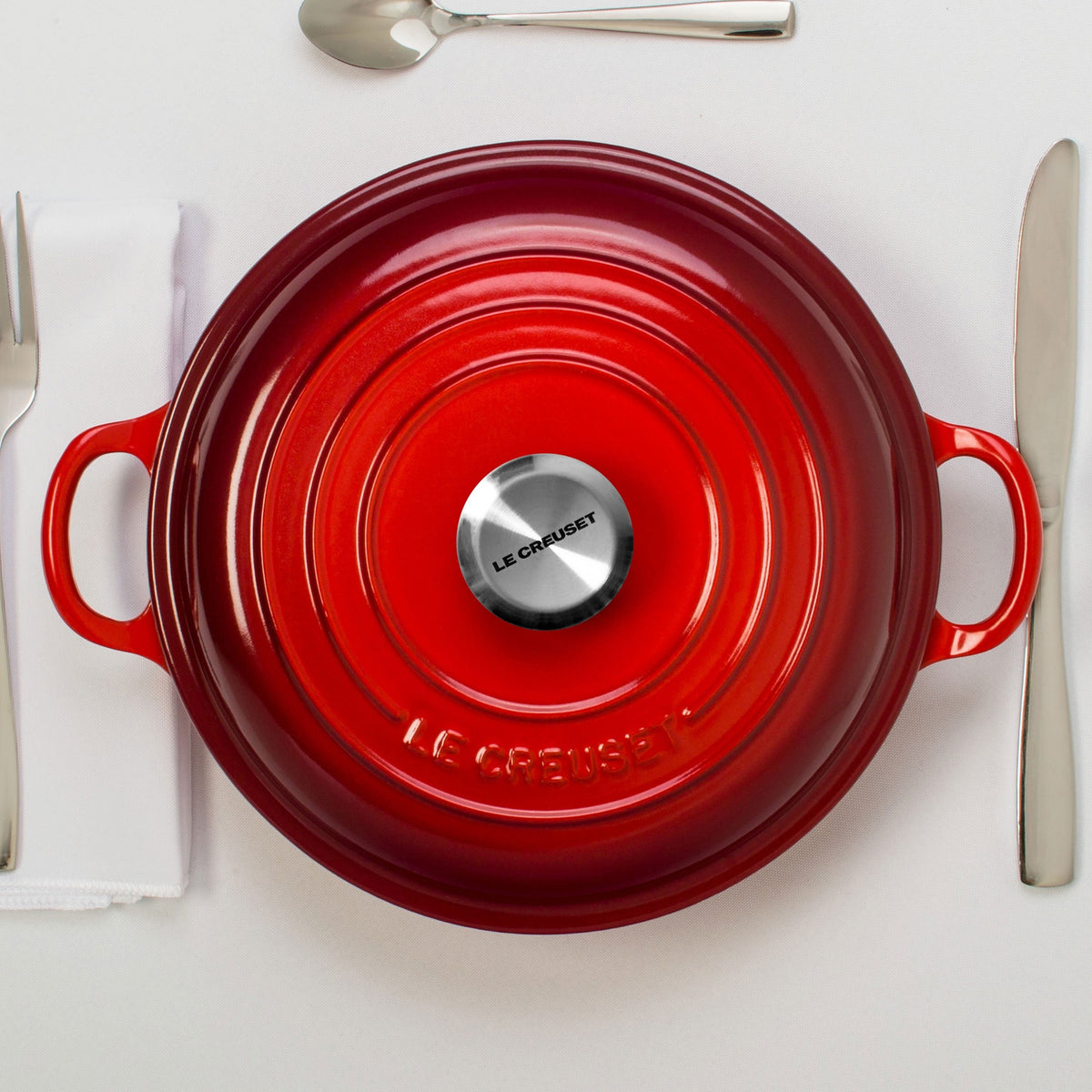 Le Creuset Signature Cast Iron 3.5-quart Cerise Braiser