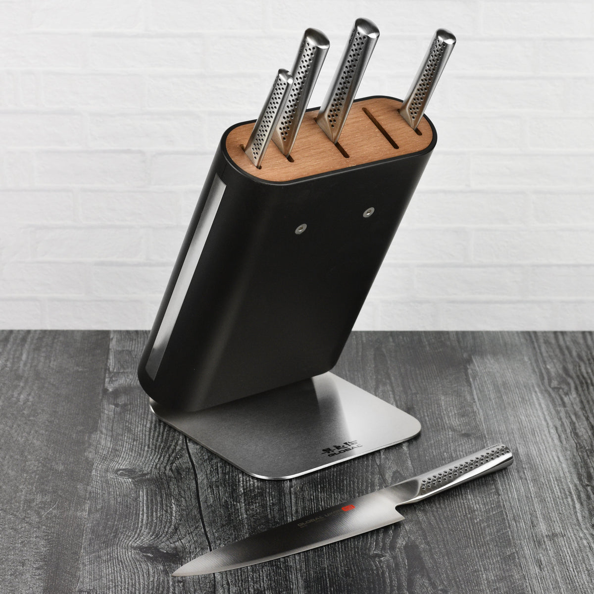 Global Ukon 8" Chef's Knife