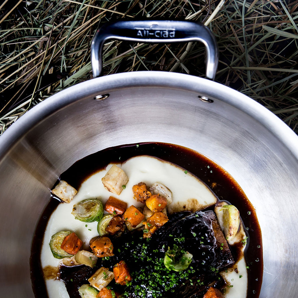 All-Clad d3 Stainless 5.5-quart Dutch Oven