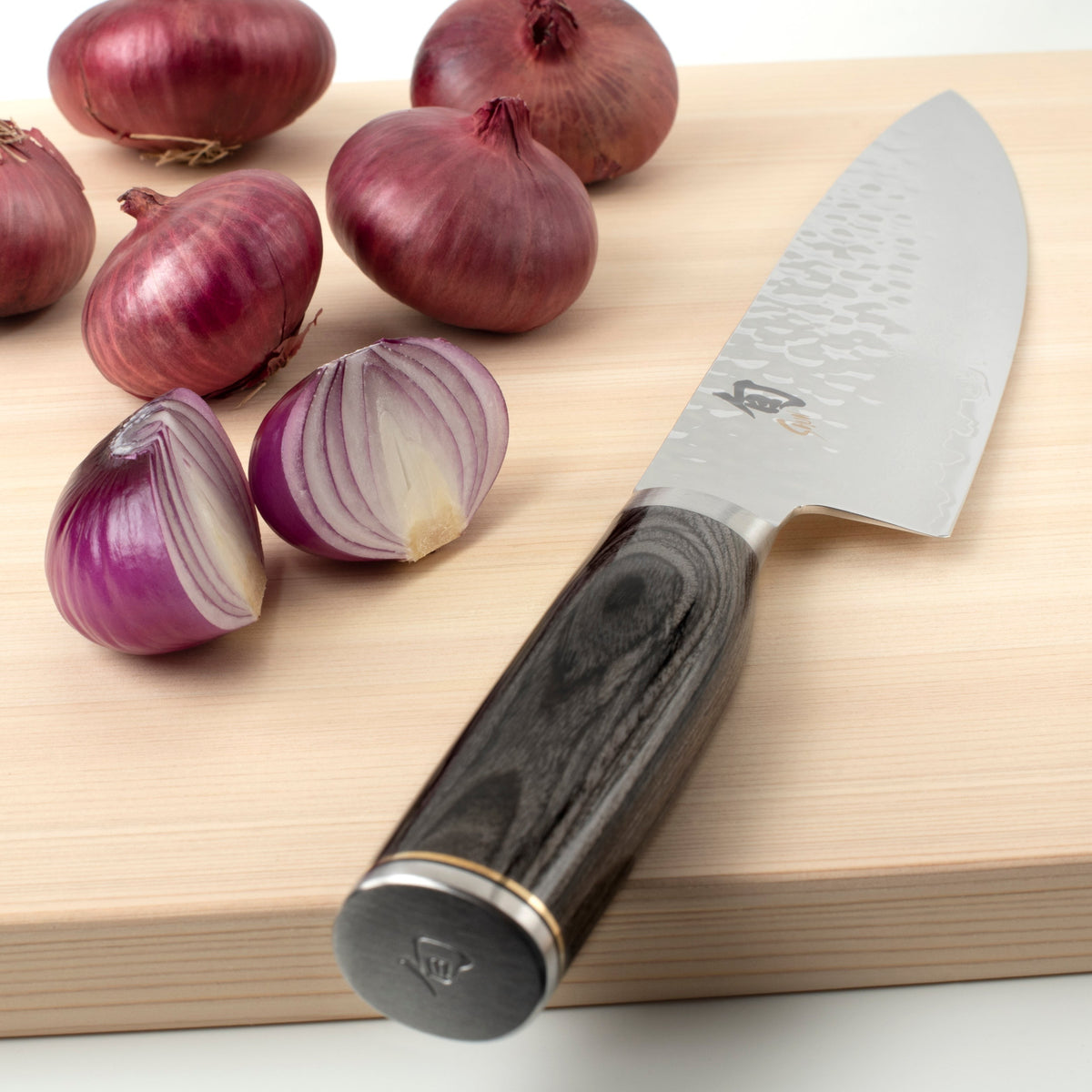 Shun 15.75" x 10.75" x 0.5" Hinoki Cutting Board