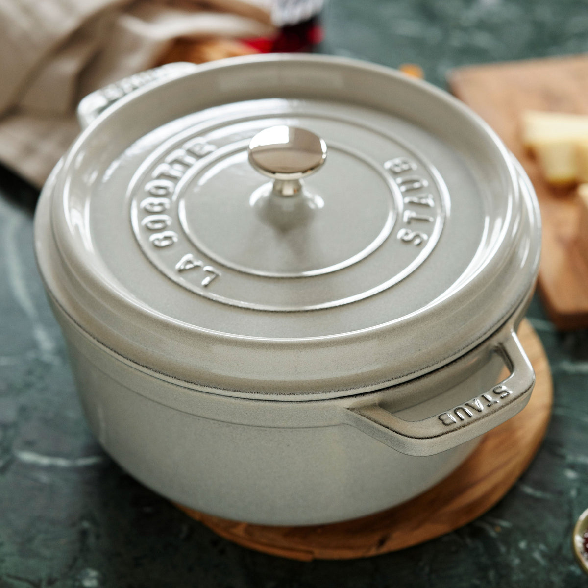 Staub 7-quart White Truffle Round Dutch Oven