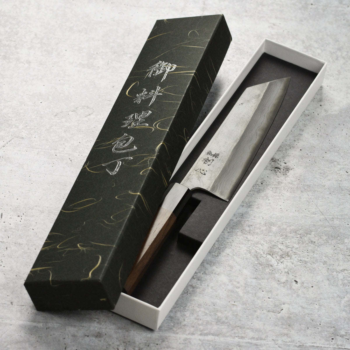 Hatsukokoro Kumokage Aogami #2 Kurouchi Damascus 7" Bunka