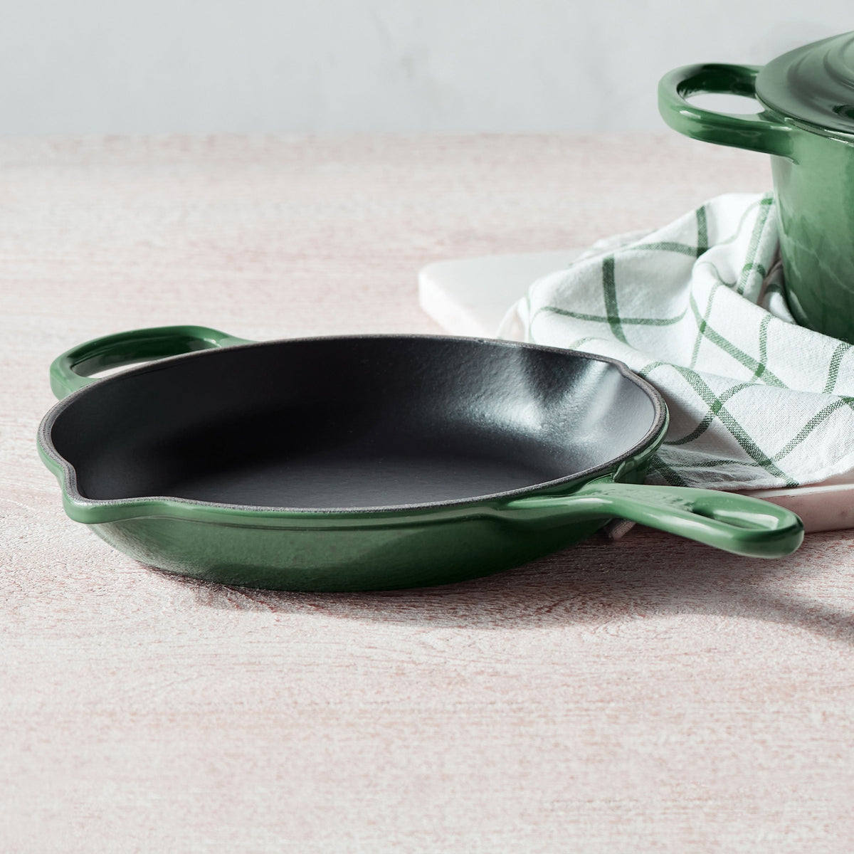 Le Creuset Signature Cast Iron 10.25" Artichaut Skillet