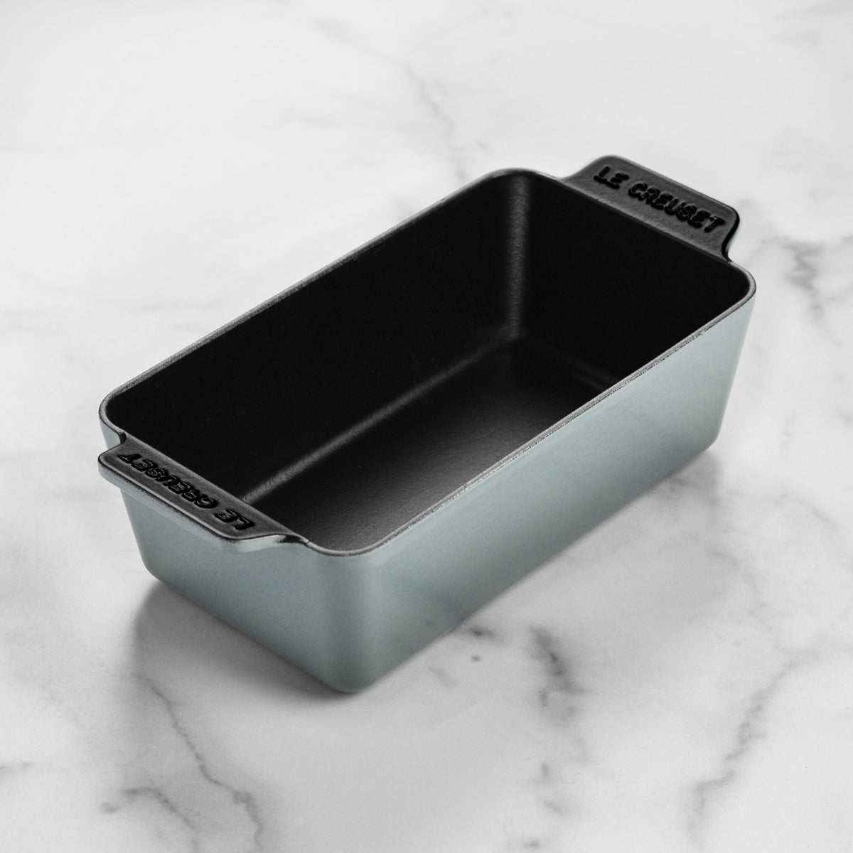 Le Creuset Signature Cast Iron 9 x 5" Sea Salt Loaf Pan