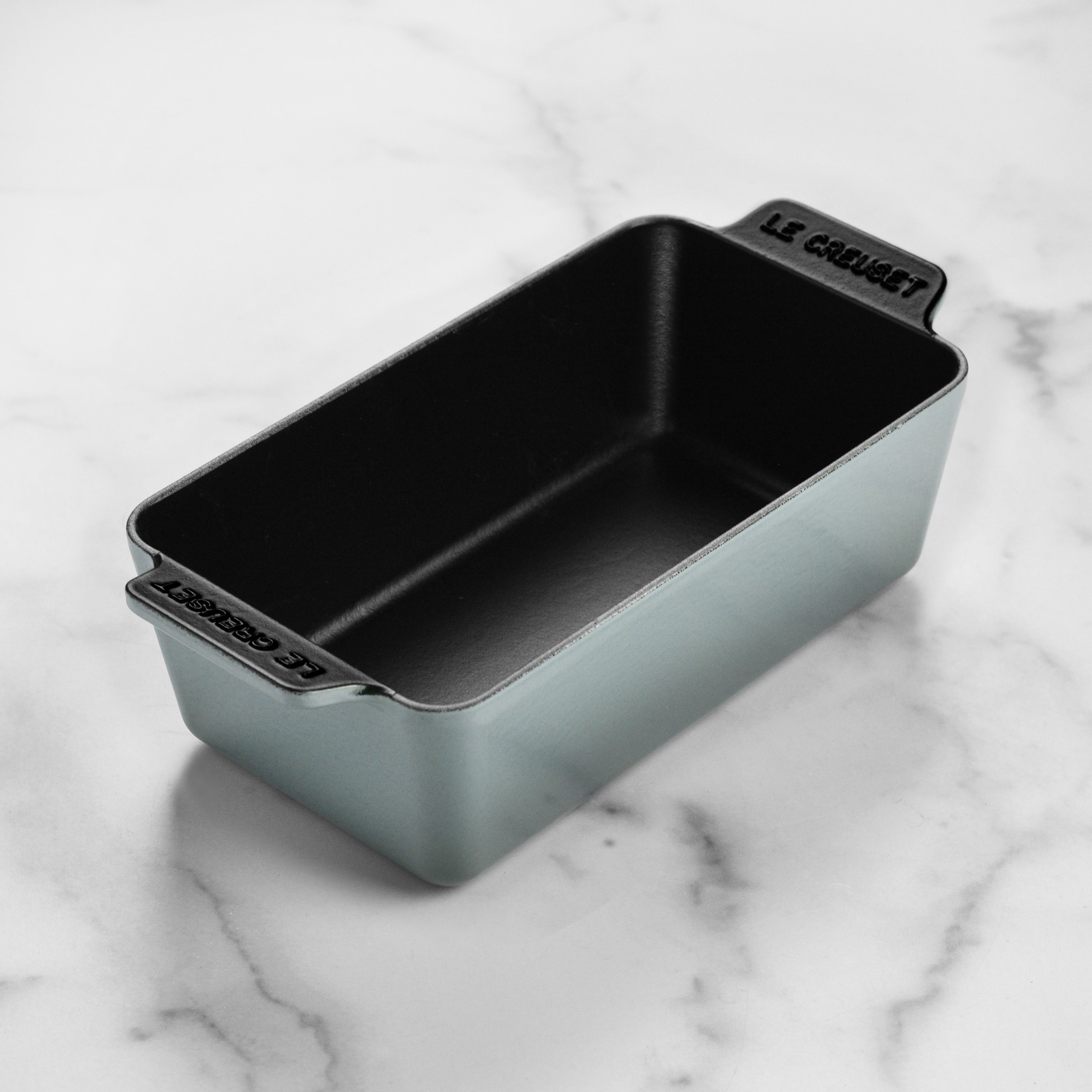 Le Creuset Signature Cast Iron 9 x 5" Sea Salt Loaf Pan