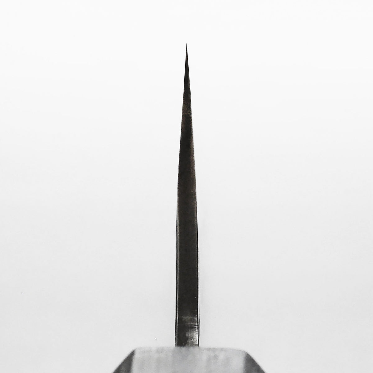 Ittetsu VG10 Hammered Damascus 9.4" Gyuto