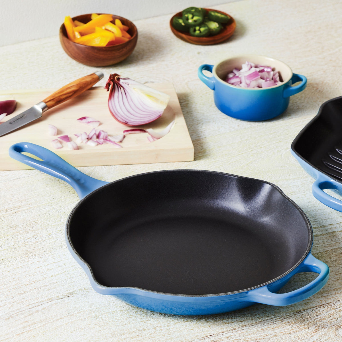 Le Creuset Signature Cast Iron 10.25" Marseille Skillet