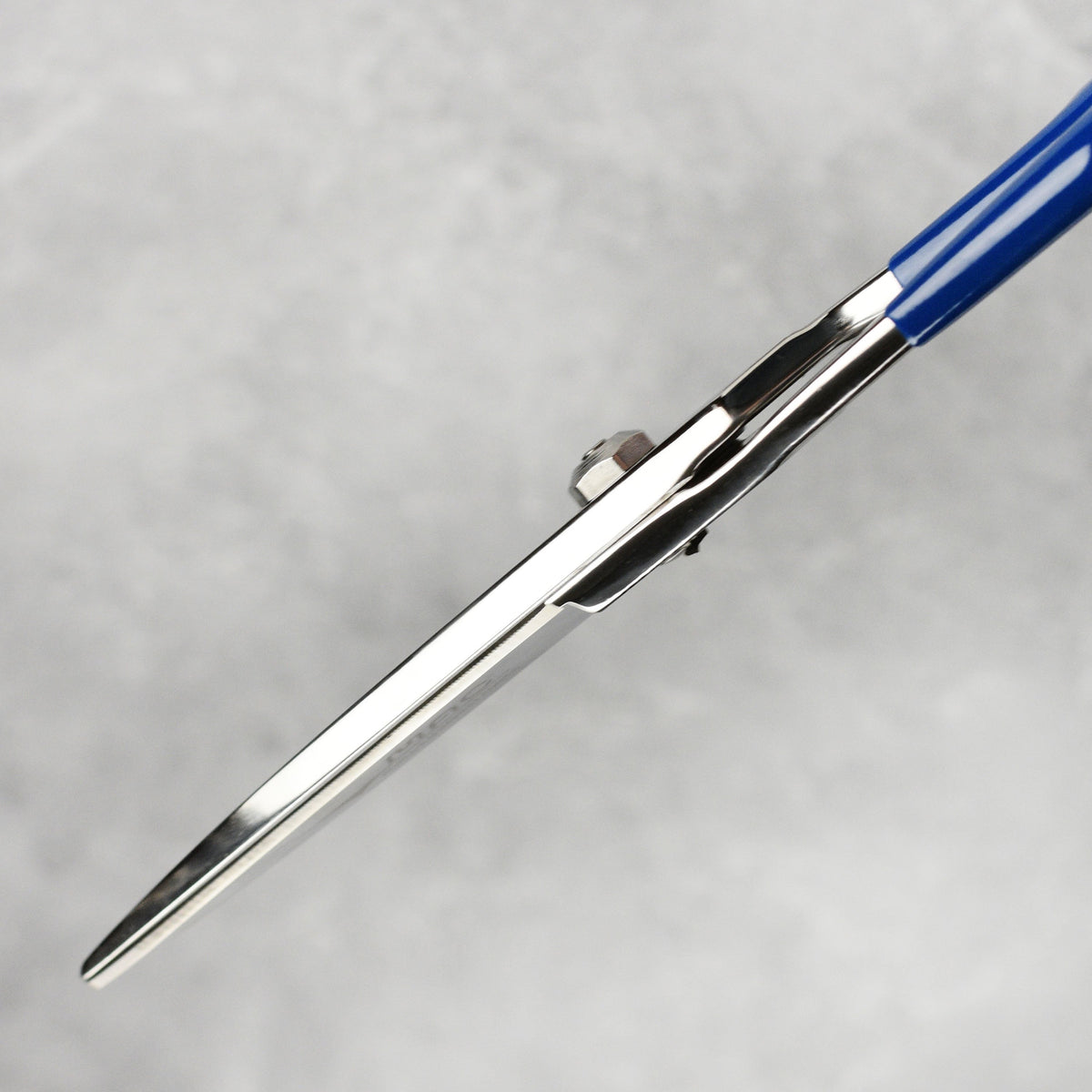MAC Kitchen Shears