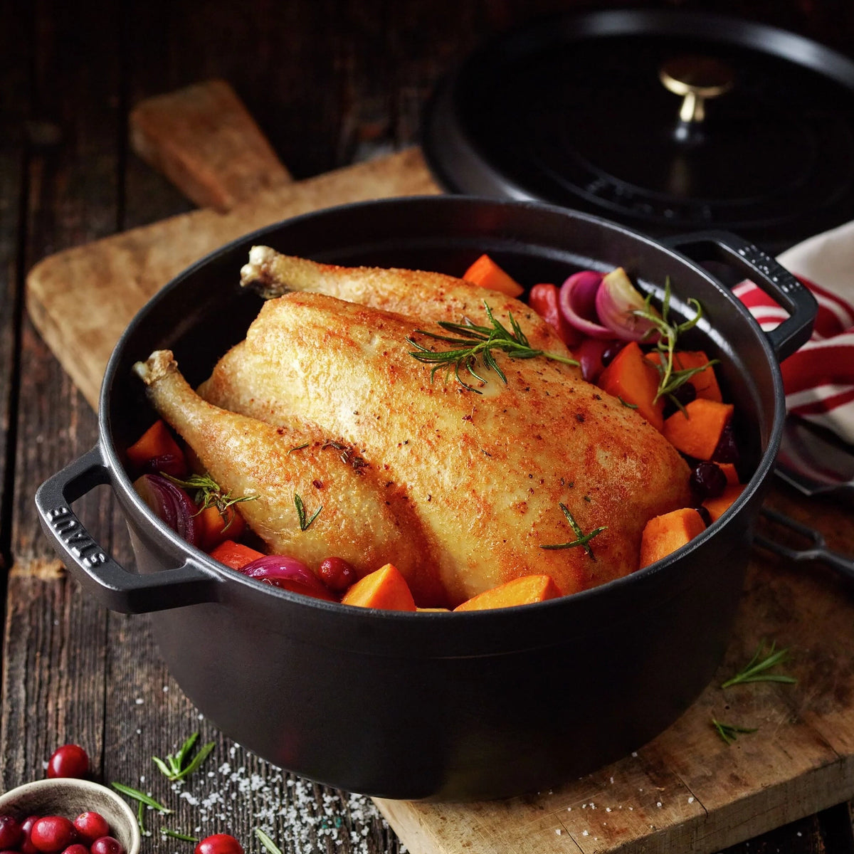 Staub 4-quart Matte Black Round Dutch Oven