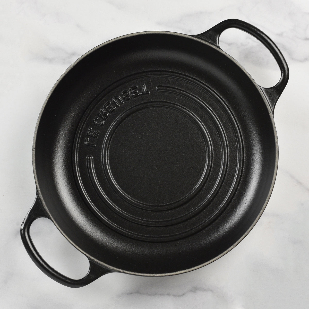 Le Creuset Signature Cast Iron 9.5" Licorice Bread Oven