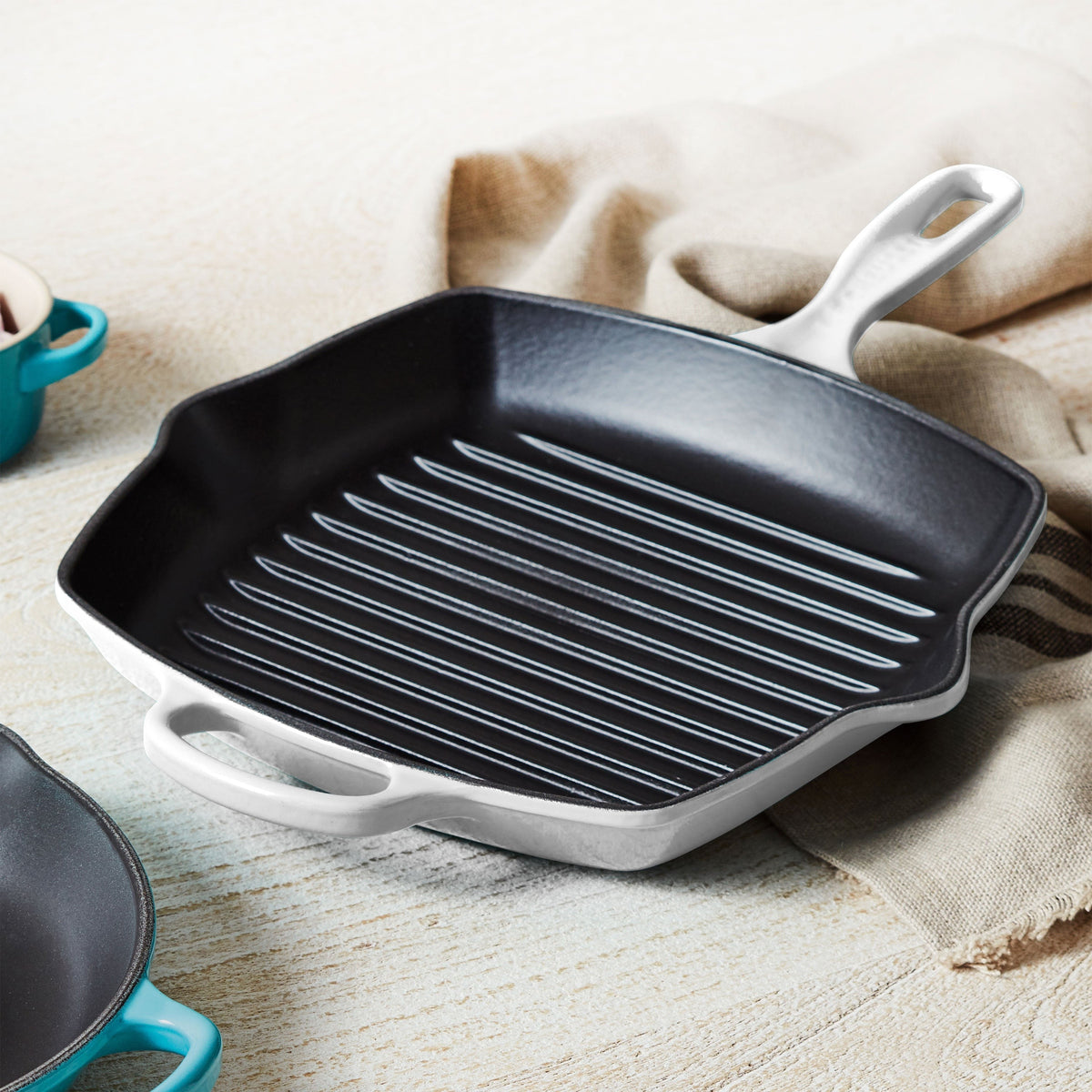 Le Creuset Signature Cast Iron 10.25" White Square Grill Pan