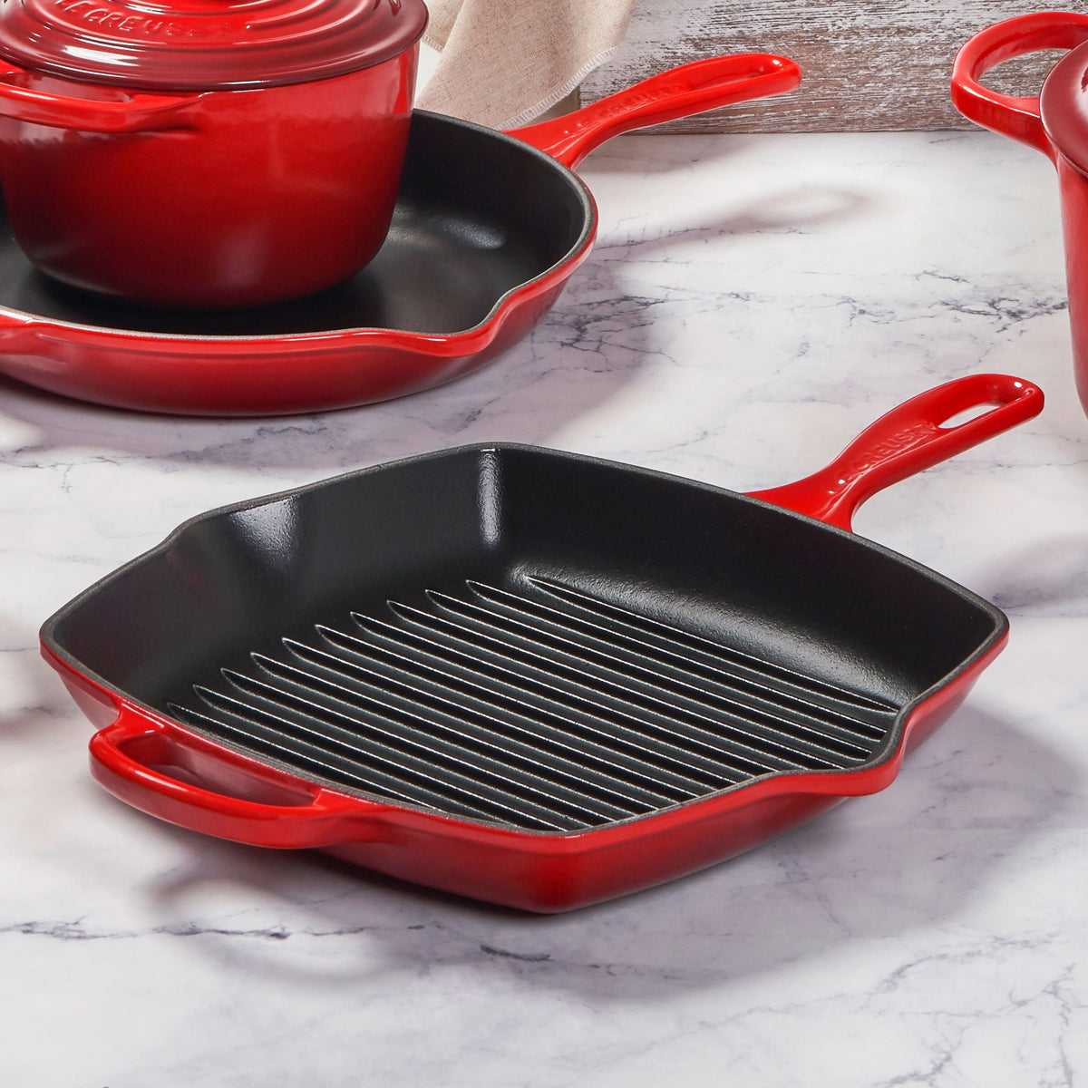 Le Creuset Signature Cast Iron 10.25" Cerise Square Grill Pan