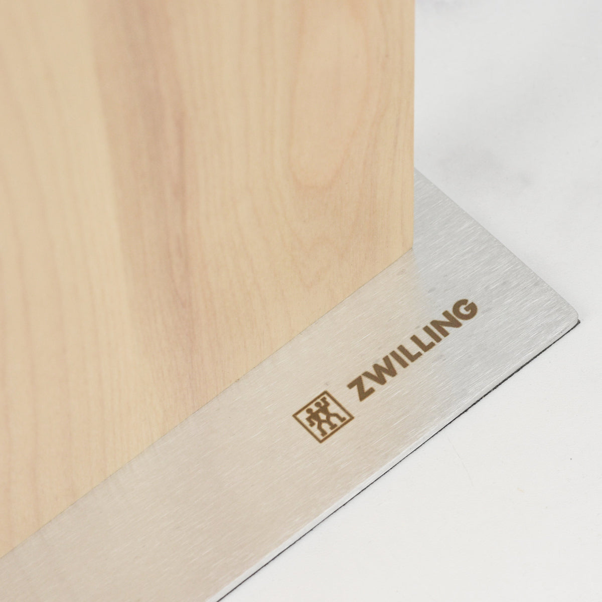 Zwilling Magnetic Knife Block, Natural
