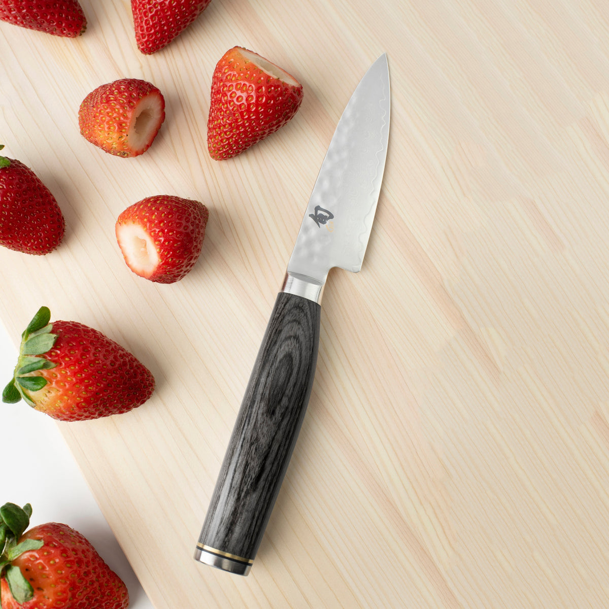 Shun 17.75" x 11.75" x 0.75" Hinoki Cutting Board